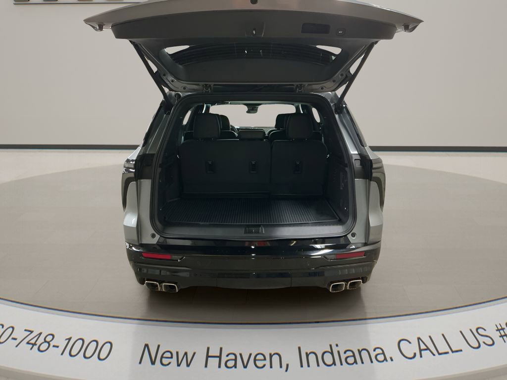 New 2026 Chevrolet Traverse RS image 8