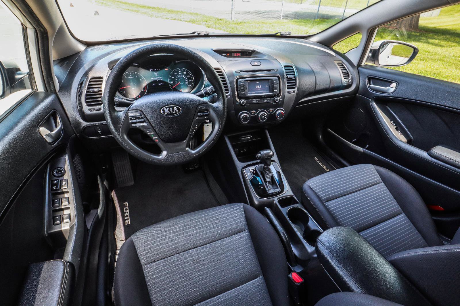 Used 2017 Kia Forte LX w/ LX Popular Package FWD image 19