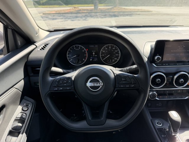 Used 2025 Nissan Sentra S FWD image 18