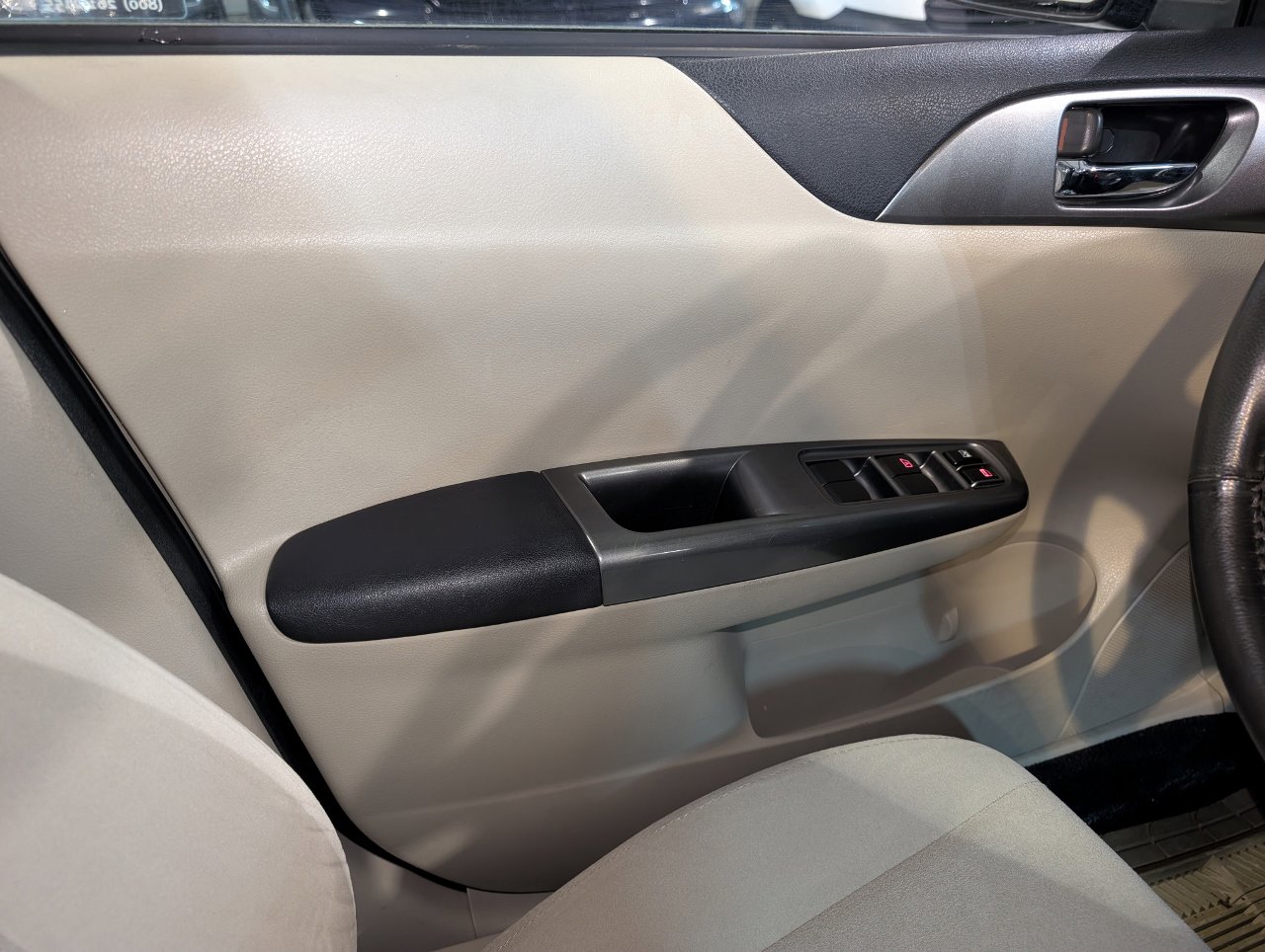 Used 2011 Subaru Impreza 2.5i Premium w/ PWR Moonroof Value Pkg image 30