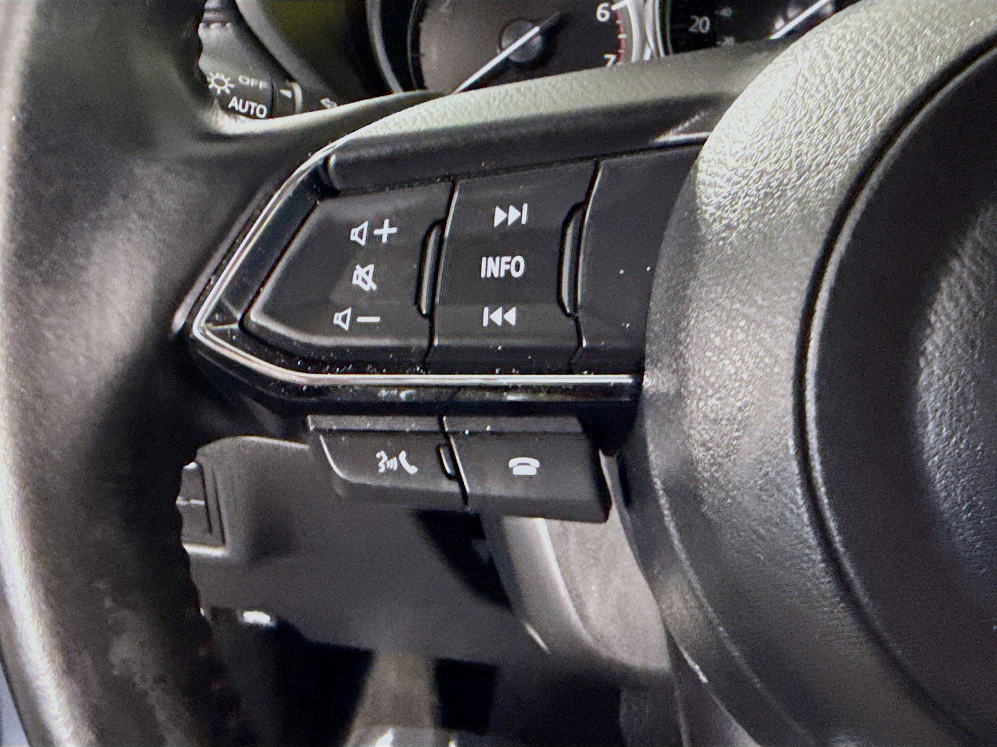 Used 2021 MAZDA CX-5 Carbon Edition image 14