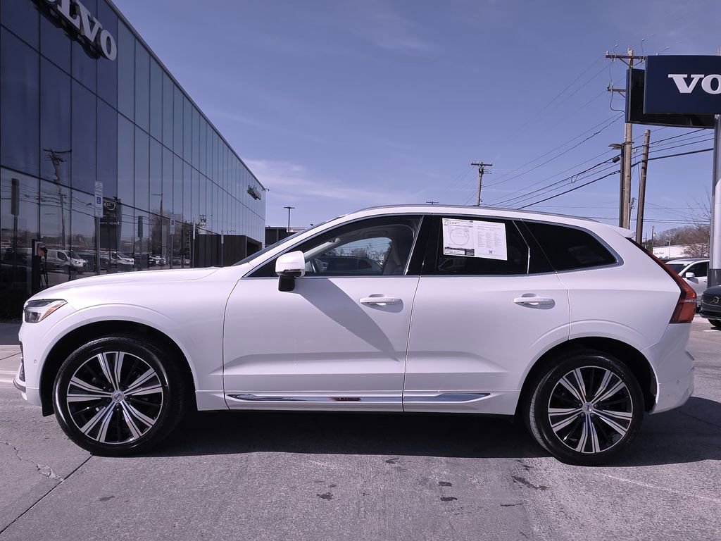 Used 2023 Volvo XC60 B5 Plus w/ Climate Package image 10