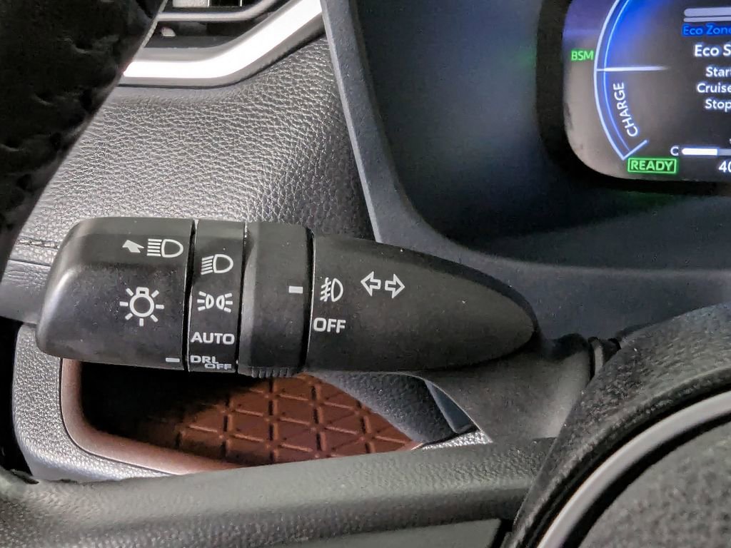 Used 2024 Toyota RAV4 Limited w/ Advanced Technology Package image 28