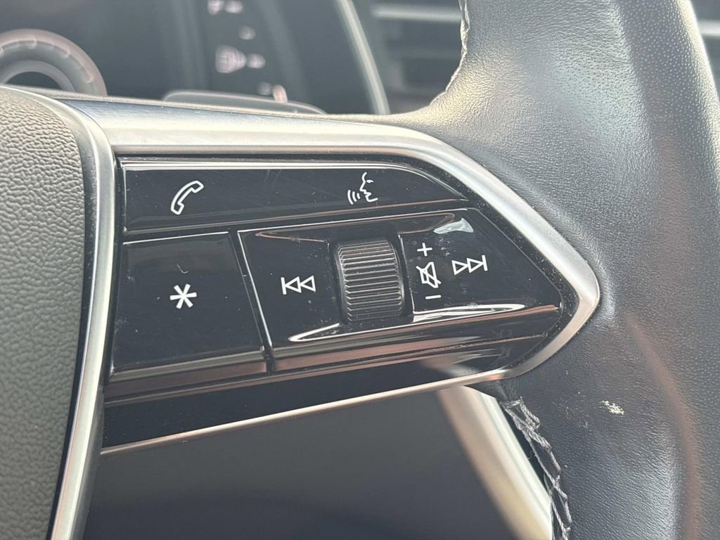 Used 2023 Audi A6 Premium Plus w/ Premium Plus Package image 29