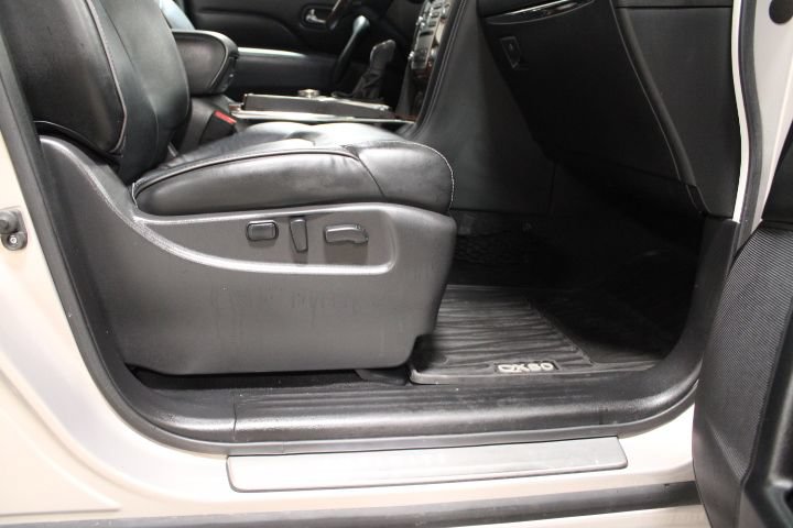 Used 2019 INFINITI QX80 Luxe w/ 22" Wheel Package AWD/4WD image 29