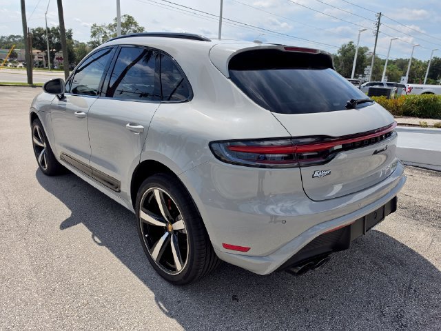 Used 2024 Porsche Macan S AWD/4WD image 3