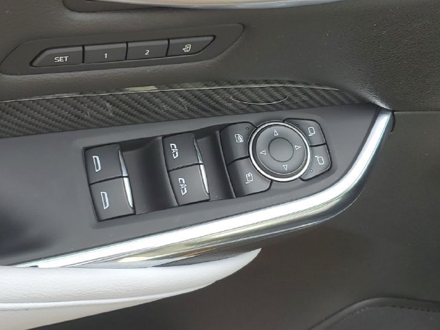 Certified 2024 Cadillac XT4 Sport FWD image 11