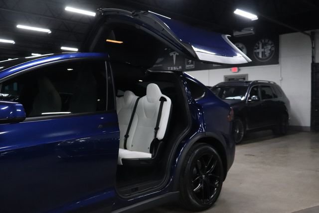 Used 2021 Tesla Model X Long Range AWD/4WD image 18