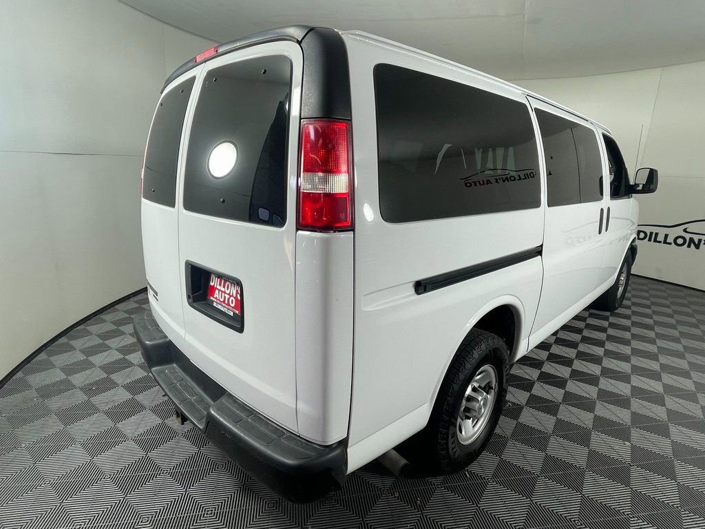 Used 2016 Chevrolet Express 2500 LS RWD image 7