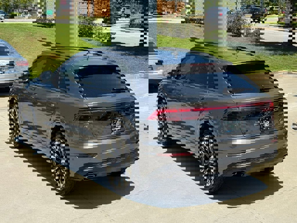 New 2025 Audi Q8 Premium Plus image 11