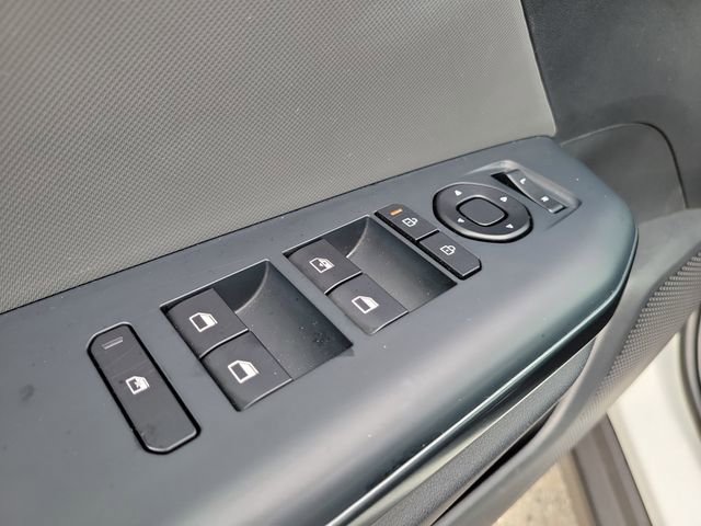 Used 2025 Kia K4 FWD image 20