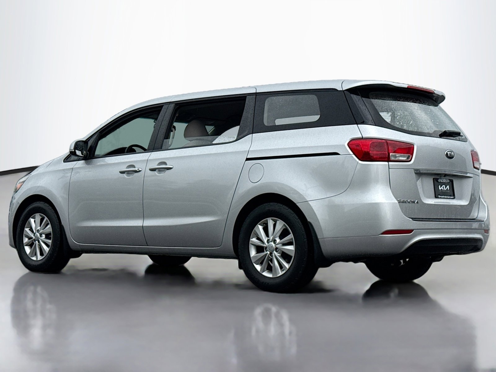 Used 2016 Kia Sedona L FWD image 14