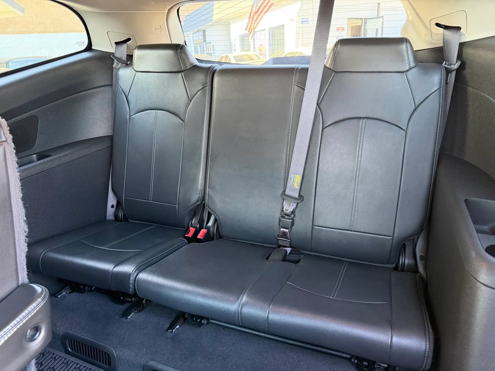 Used 2015 Chevrolet Traverse LT FWD image 36
