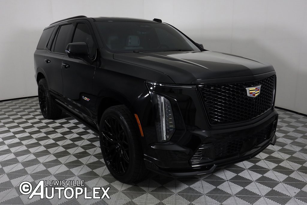 Used 2025 Cadillac Escalade V image 4