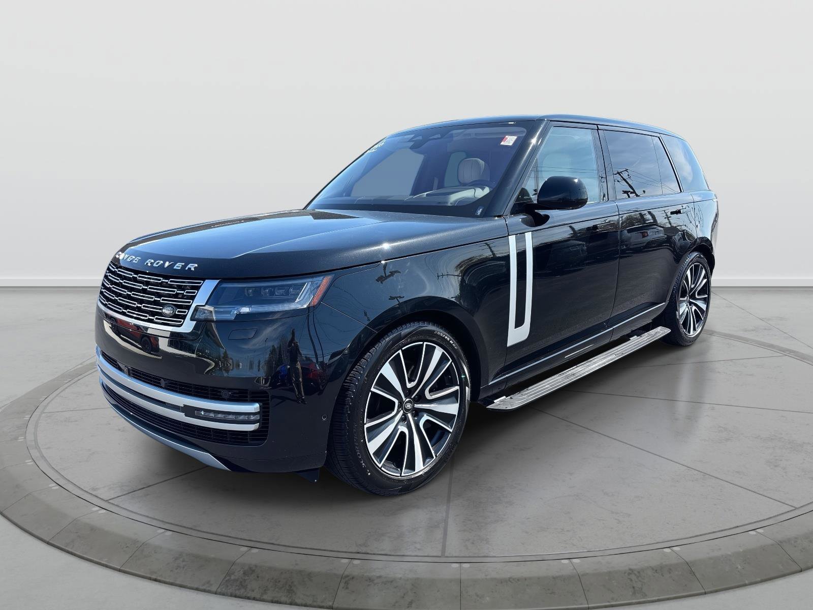 Used 2023 Land Rover Range Rover Long Wheelbase First Edition AWD/4WD image 1