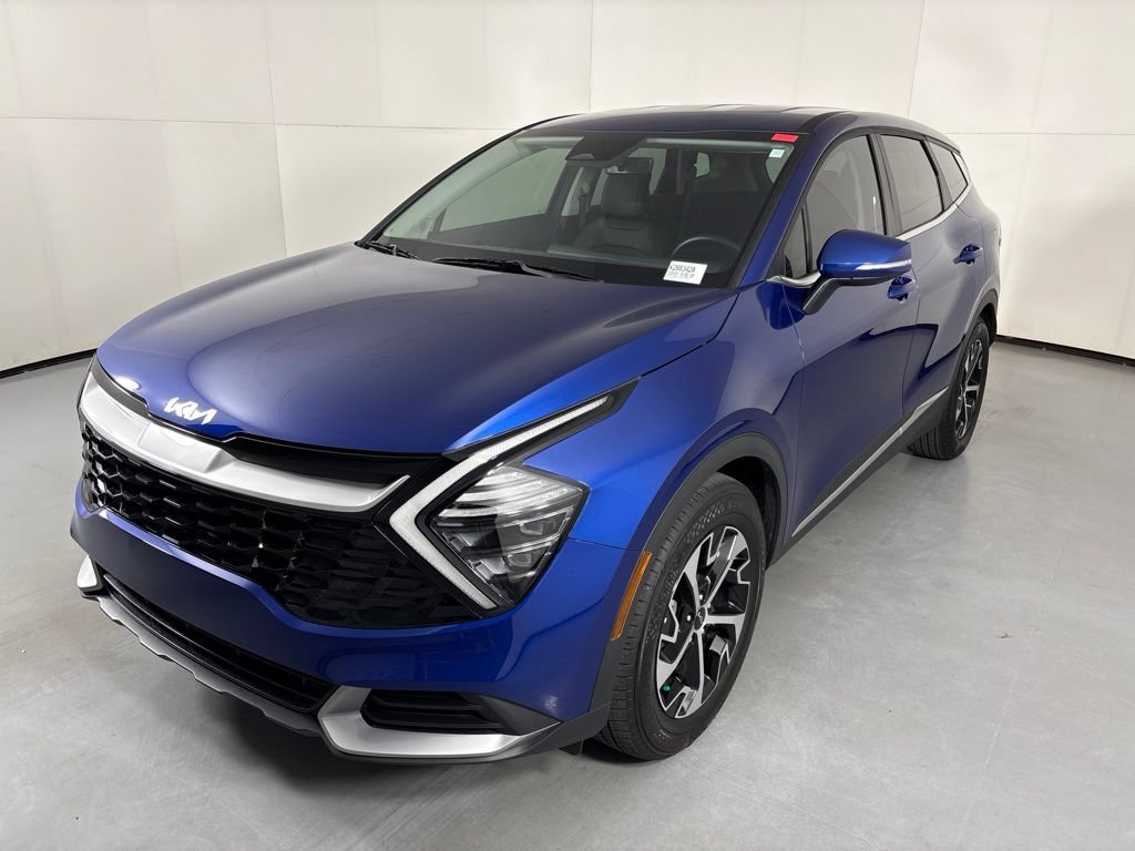 Used 2025 Kia Sportage EX FWD image 4