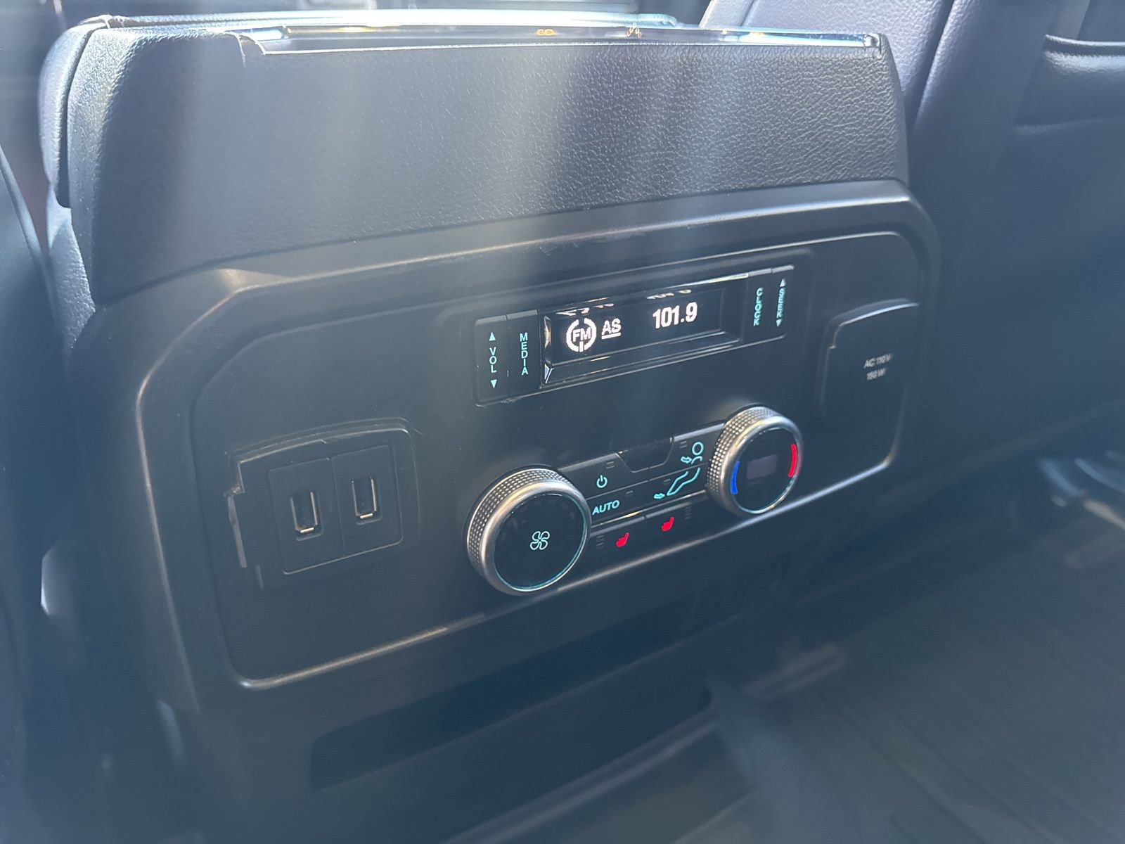 Certified 2020 Ford Expedition Limited w/ Equipment Group 301A AWD/4WD image 35