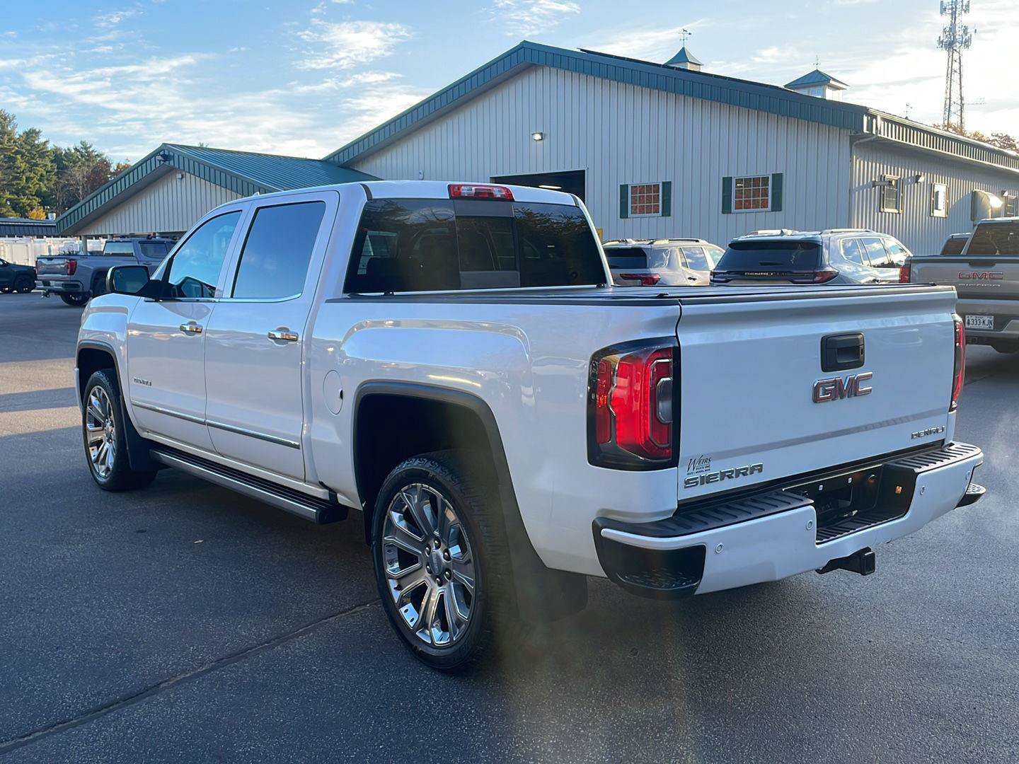 Used 2017 GMC Sierra 1500 Denali w/ Denali Ultimate Package AWD/4WD image 37