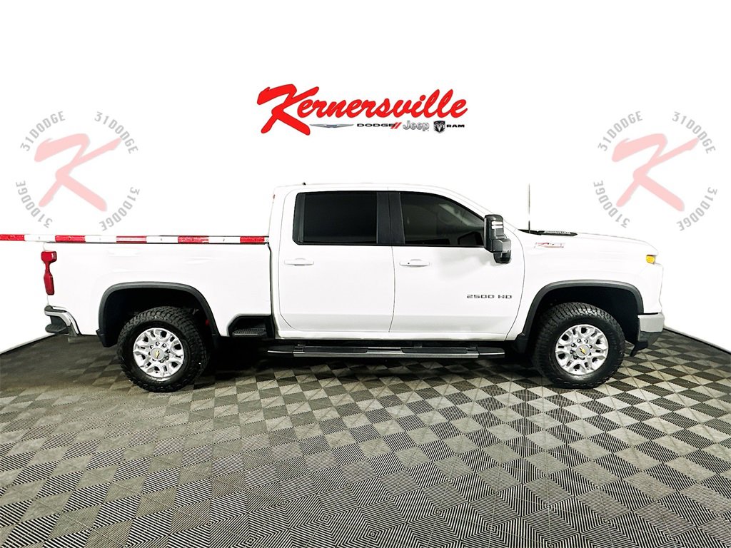Used 2024 Chevrolet Silverado 2500 LT image 8