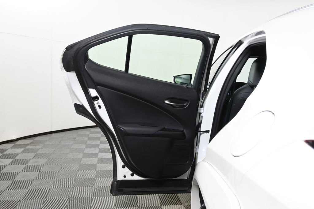 Used 2024 Lexus UX 250h AWD w/ Premium Package image 30