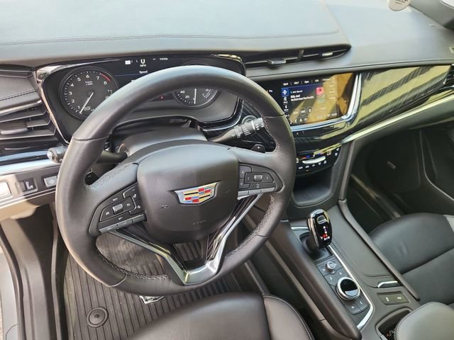 Certified 2023 Cadillac XT6 Premium Luxury w/ Technology Package FWD image 10