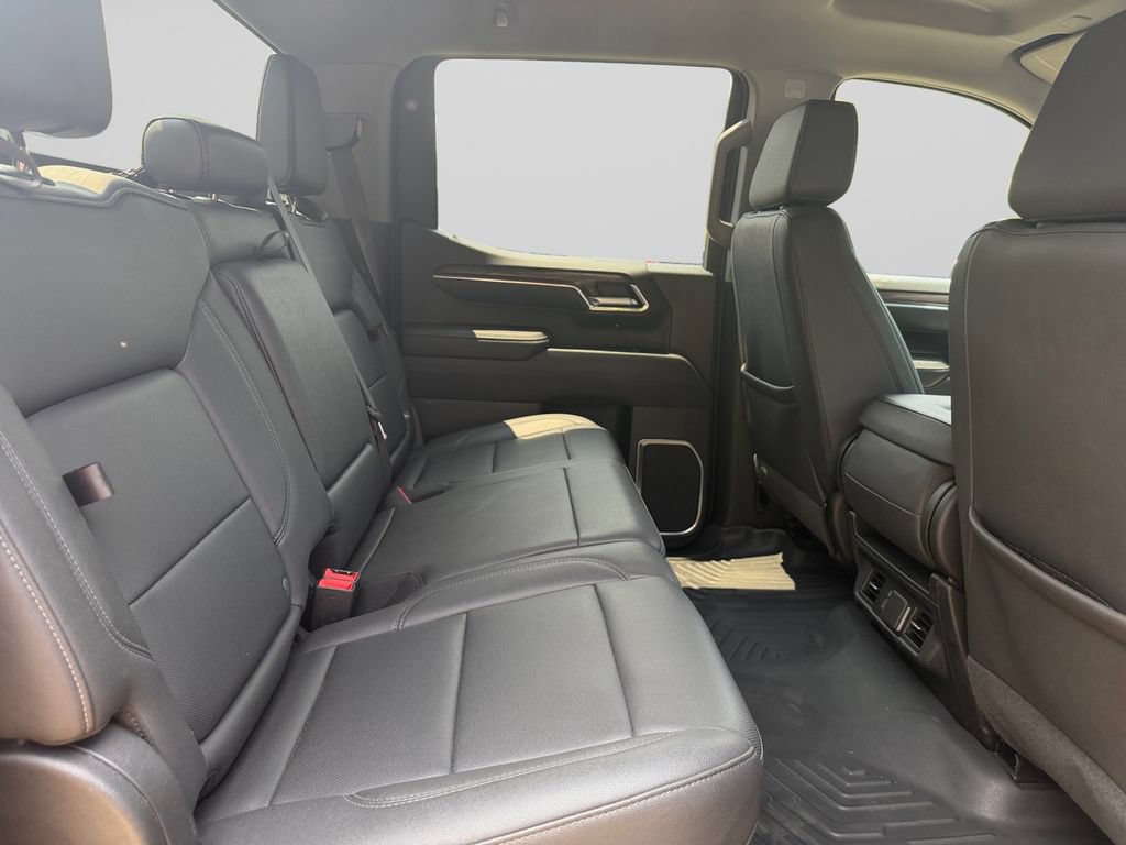 Used 2024 GMC Sierra 1500 SLT AWD/4WD image 18