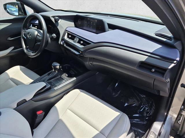 Used 2021 Lexus UX 250h w/ Accessory Package (Z2) AWD/4WD image 21