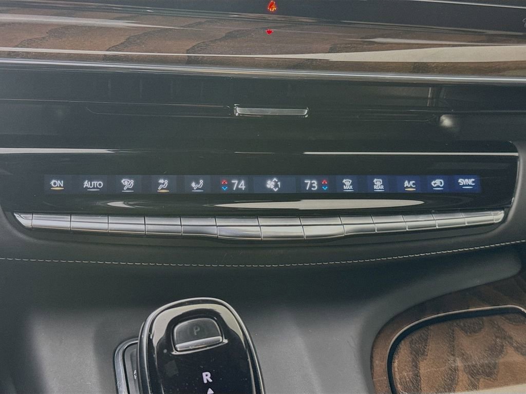 Used 2023 Cadillac Escalade Sport Platinum w/ LPO, ONYX Package image 20