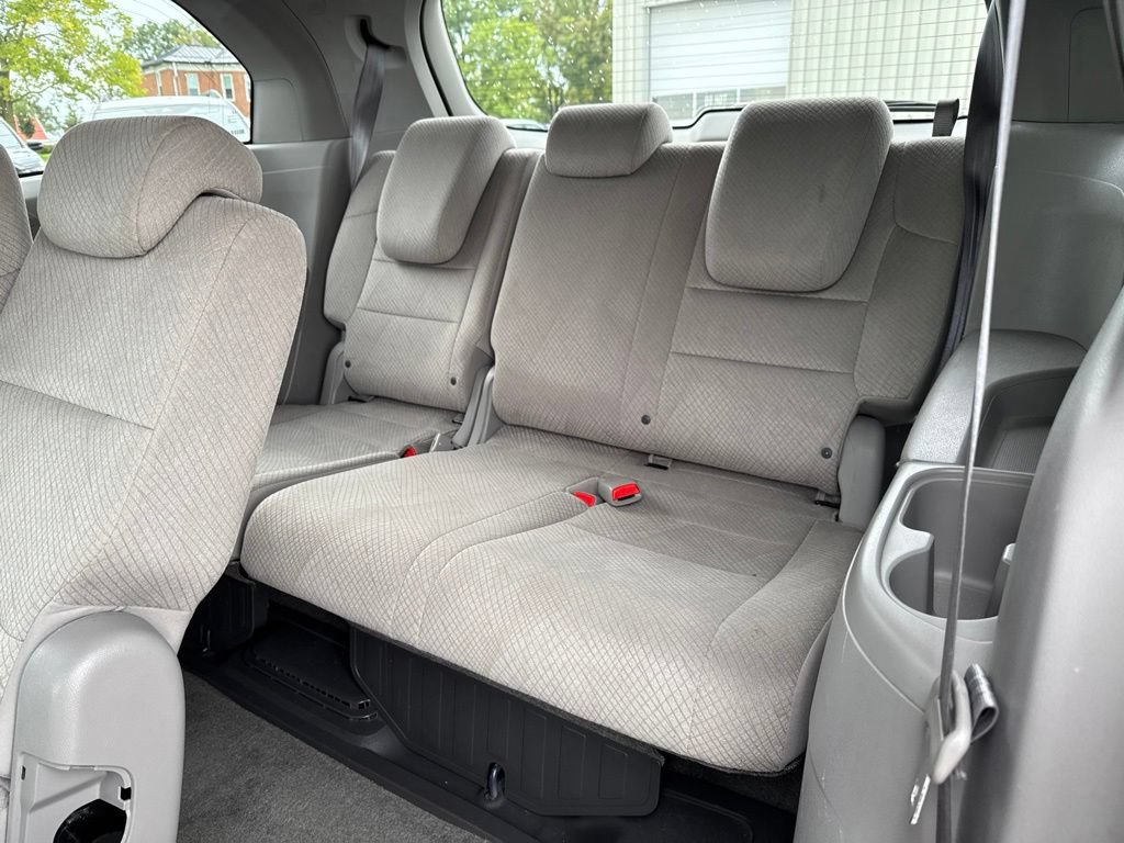 Used 2016 Honda Odyssey EX image 32