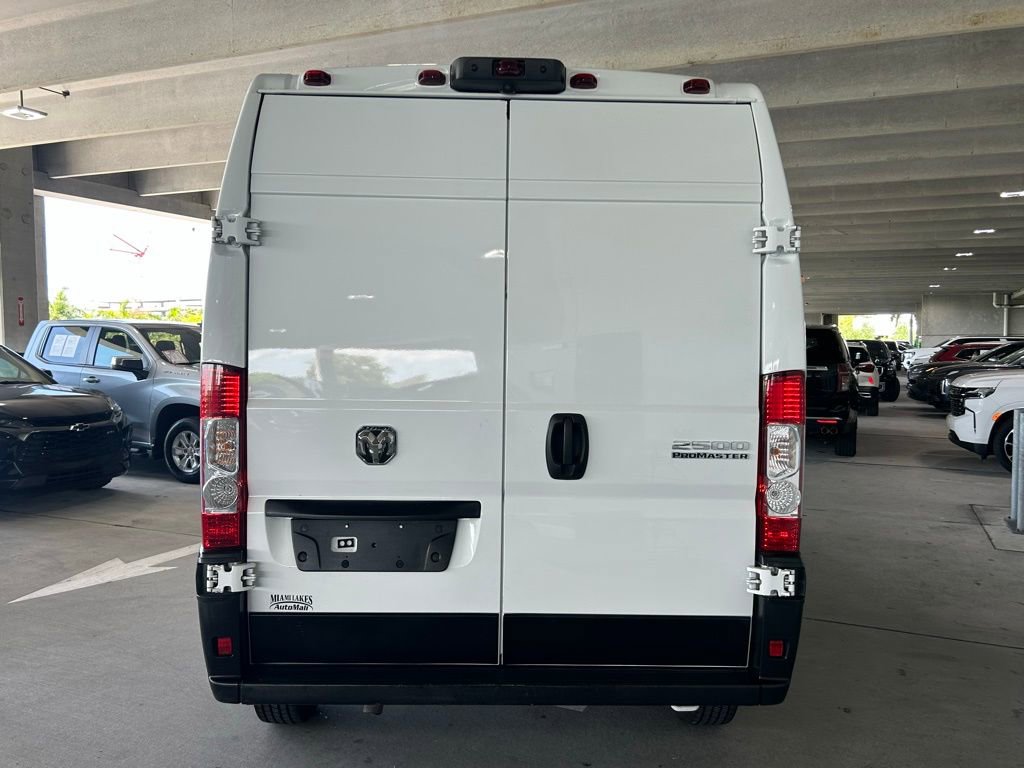 Used 2023 RAM ProMaster 2500 FWD image 4