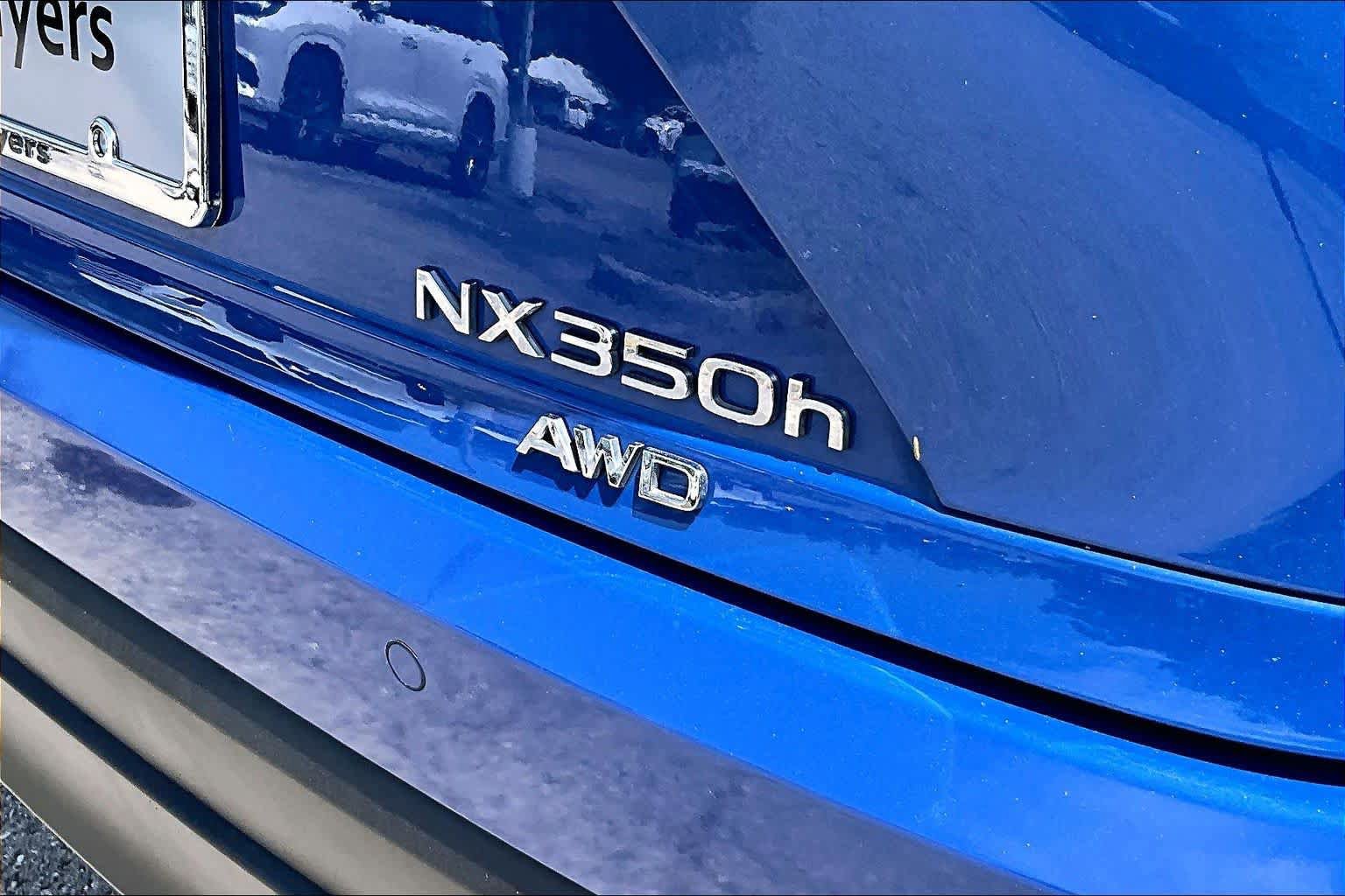 Used 2023 Lexus NX 350h AWD w/ Towing Package (2000 Lbs) image 10