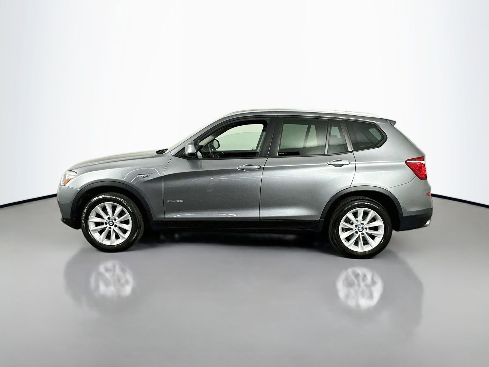 Used 2017 BMW X3 xDrive28i AWD/4WD image 4
