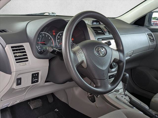 Used 2013 Toyota Corolla LE FWD image 10