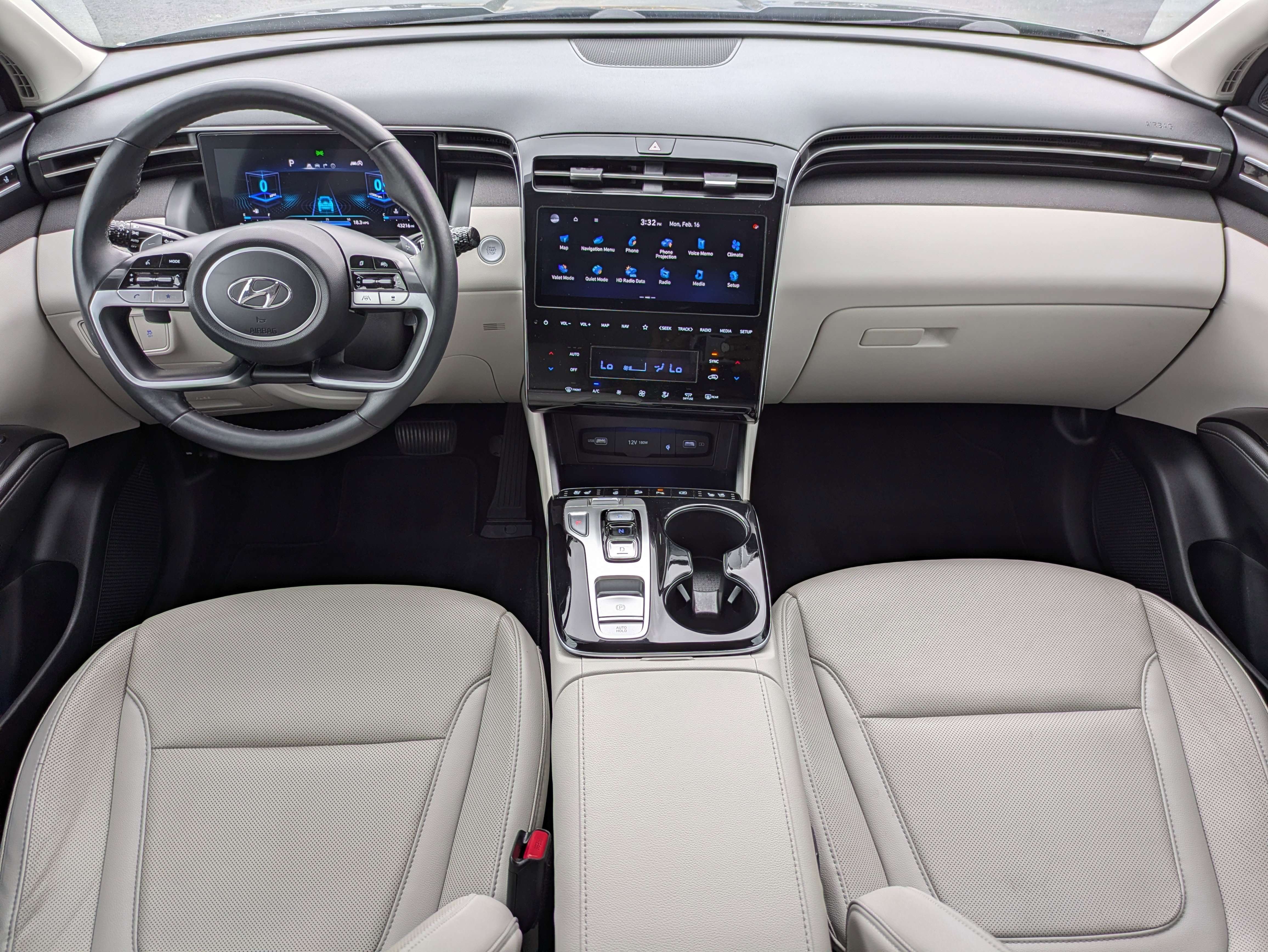 Used 2022 Hyundai Tucson Limited w/ Cargo Package image 13