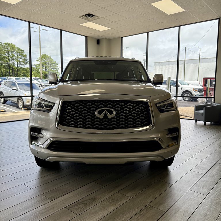 Used 2019 INFINITI QX80 Luxe w/ Proassist Package image 2