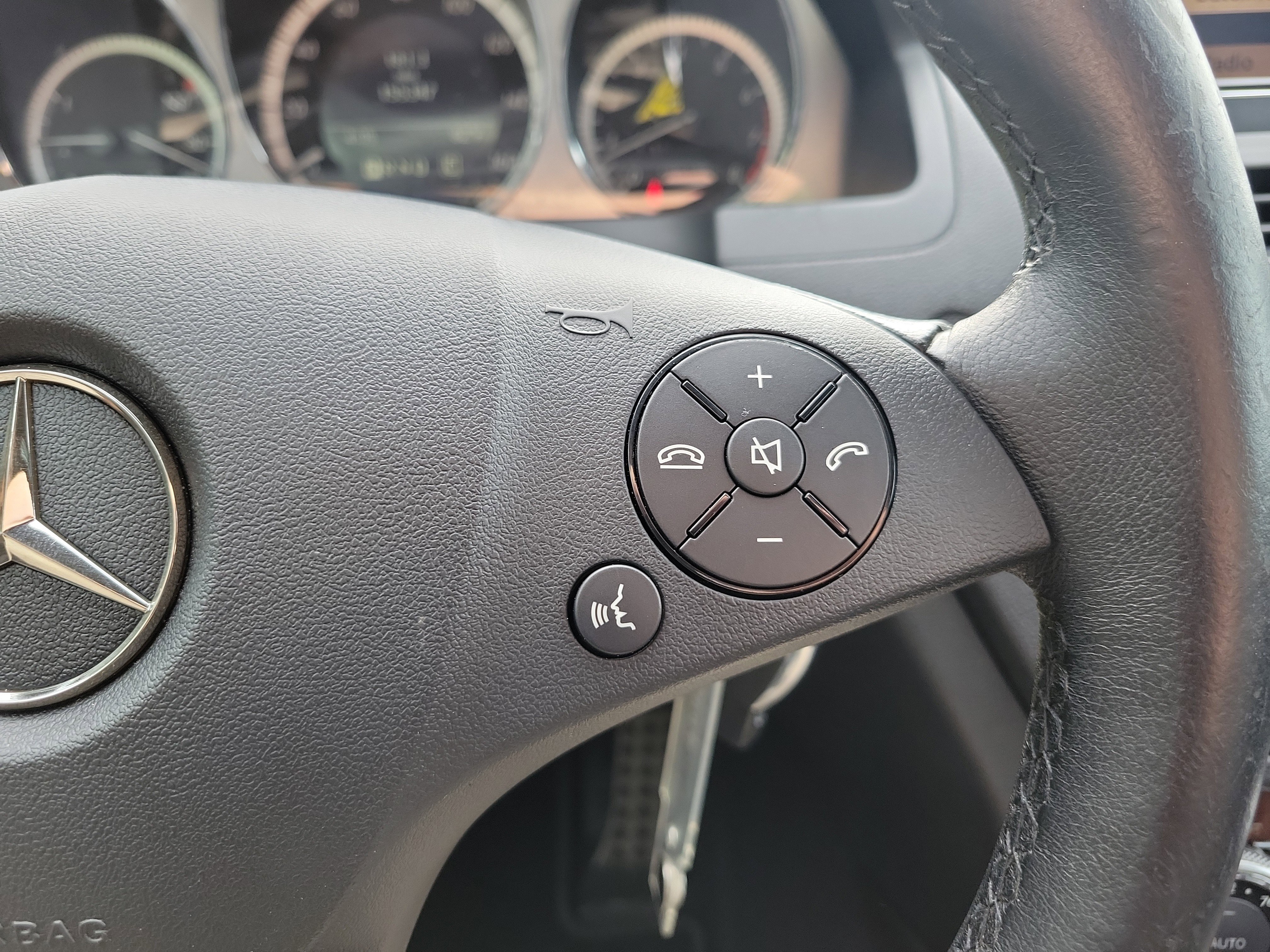 Used 2010 Mercedes-Benz C 300 Sedan image 70