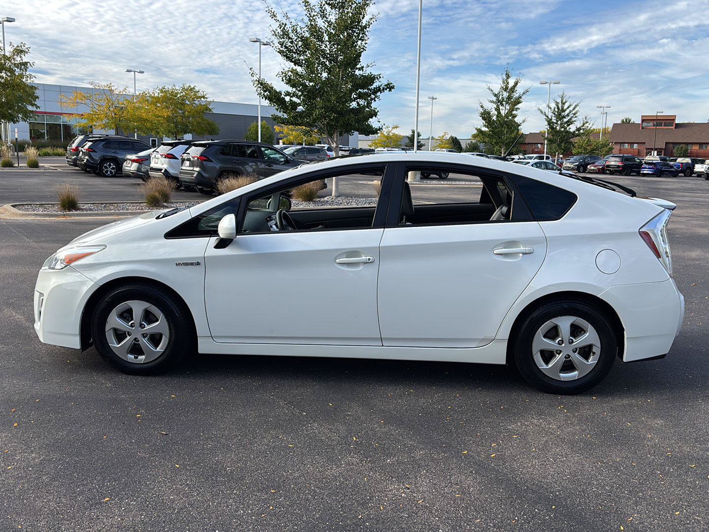 Used 2010 Toyota Prius Four w/ Solar Roof Pkg FWD image 14