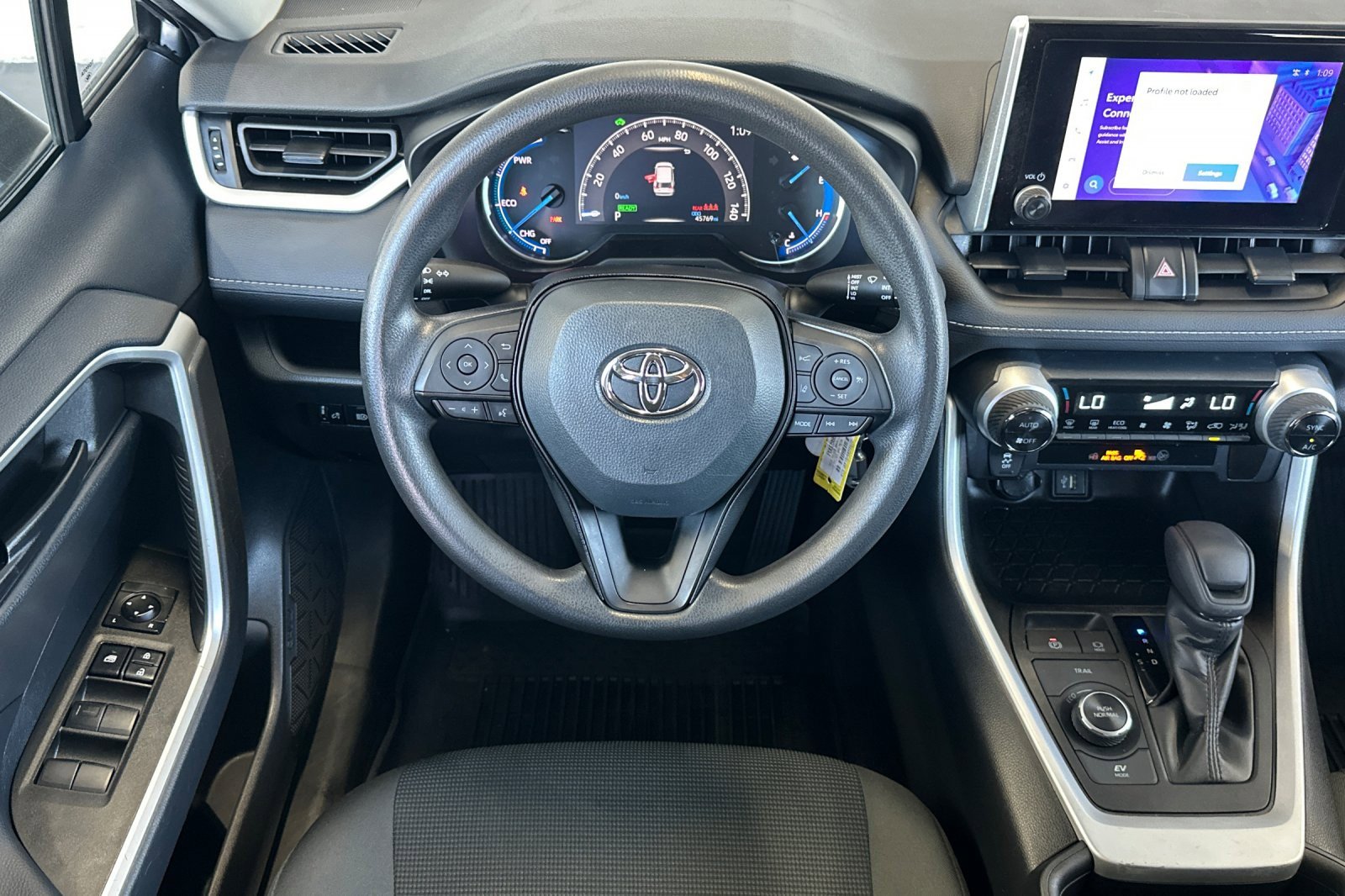 Used 2023 Toyota RAV4 LE image 13