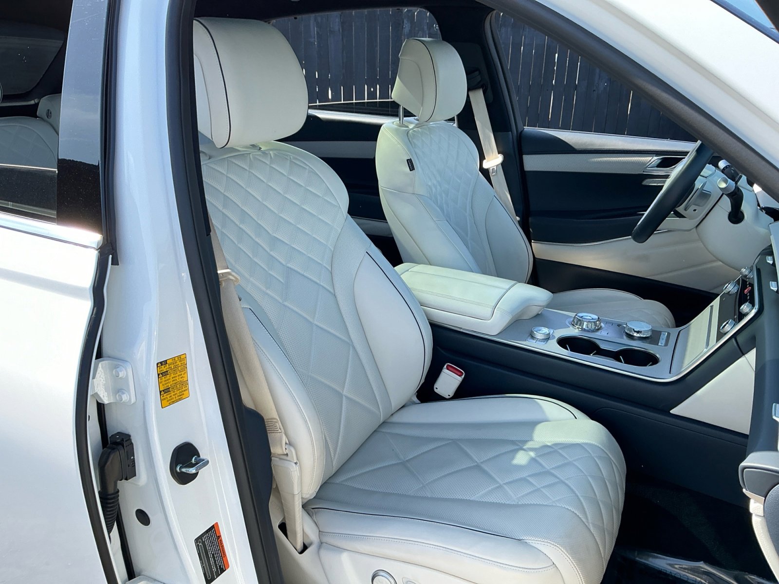 Used 2025 Genesis GV80 3.5T Prestige image 21