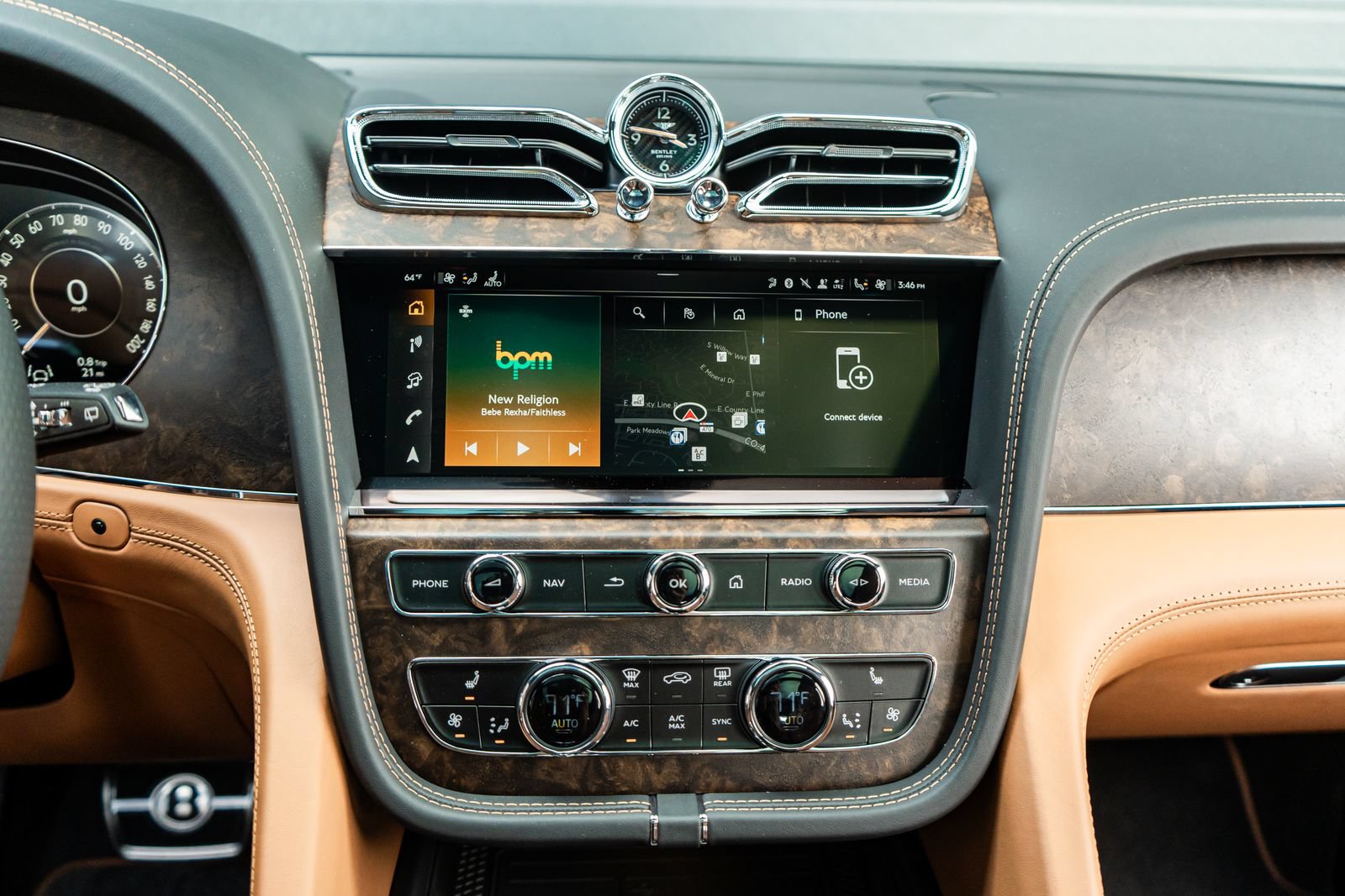New 2026 Bentley Bentayga AWD/4WD image 32