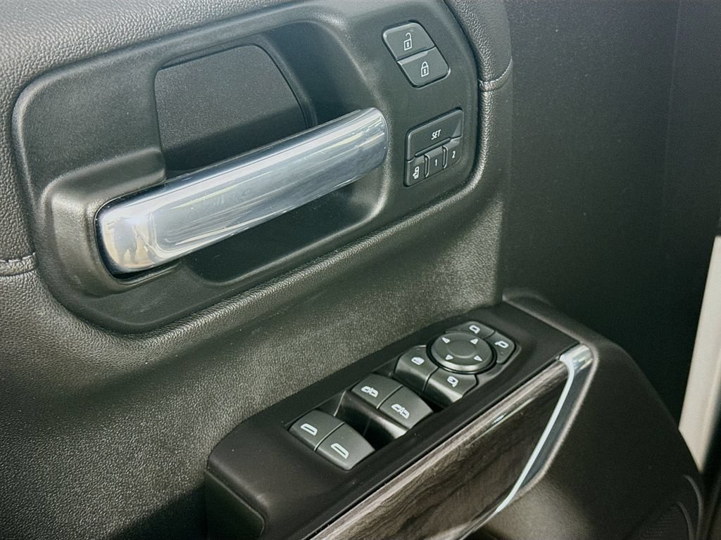 Used 2019 Chevrolet Silverado 1500 LTZ w/ LTZ Premium Package AWD/4WD image 22