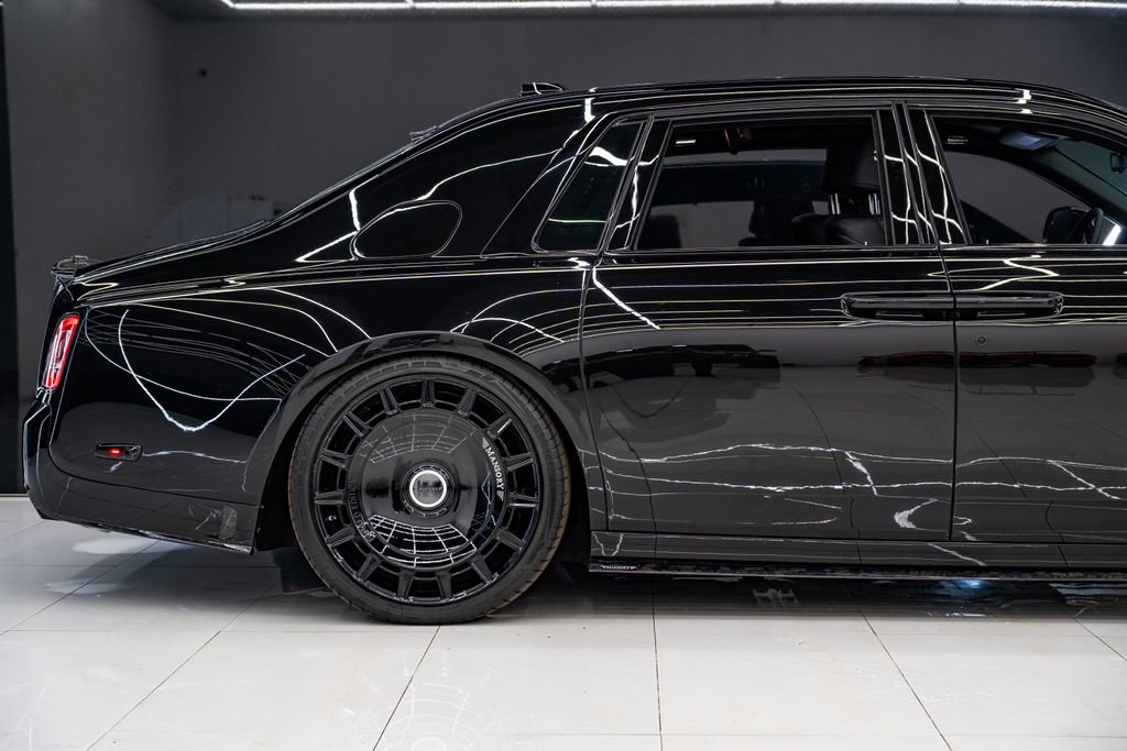 Used 2026 Rolls-Royce Phantom Sedan image 12