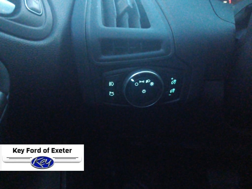 Used 2017 Ford Focus SEL image 23