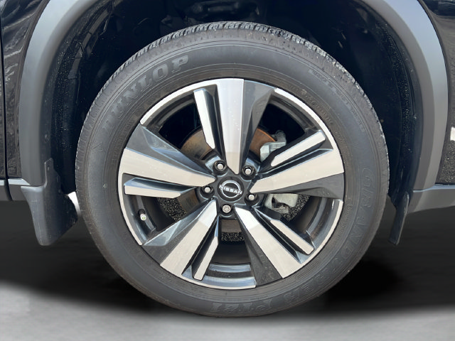 Used 2025 Nissan Rogue SL w/ SL Premium Package FWD image 31