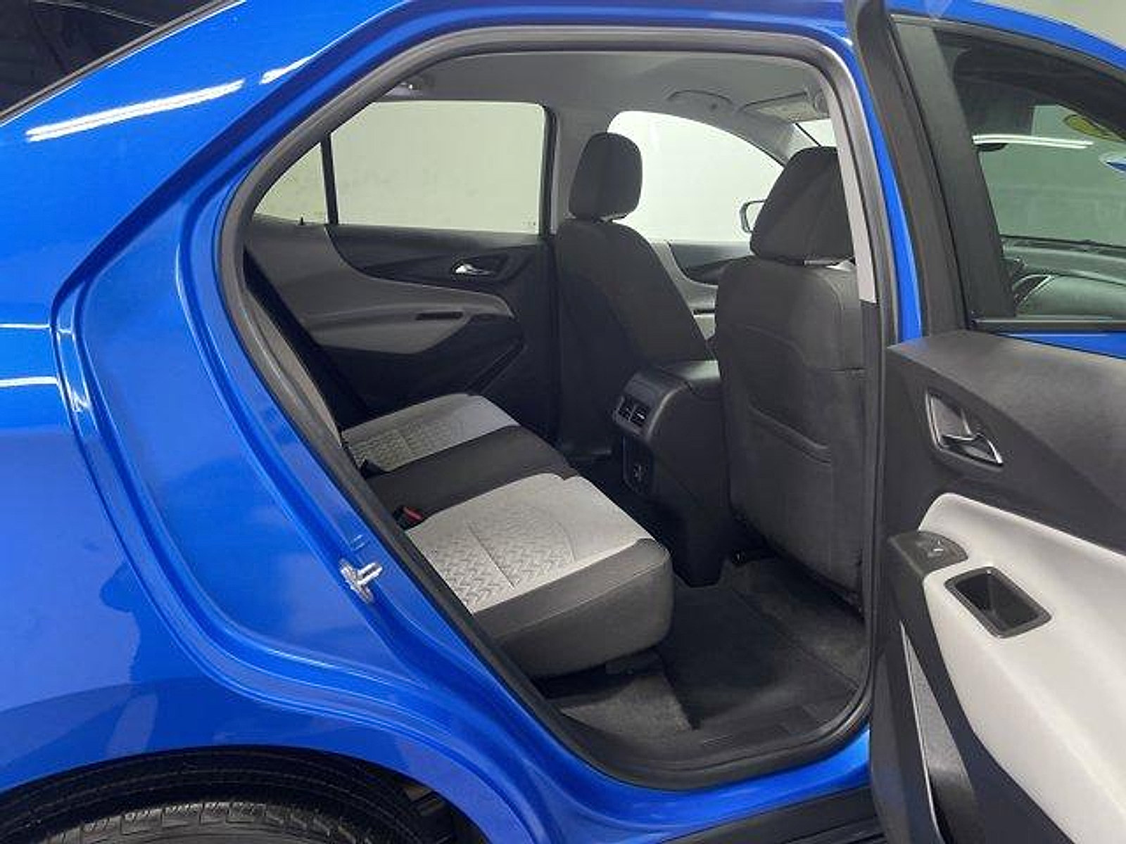 Used 2024 Chevrolet Equinox LS w/ LS Convenience Package FWD image 15