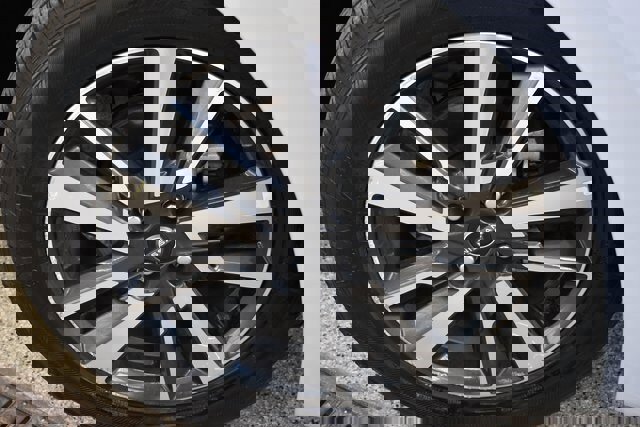 Used 2025 Nissan Versa SV image 14