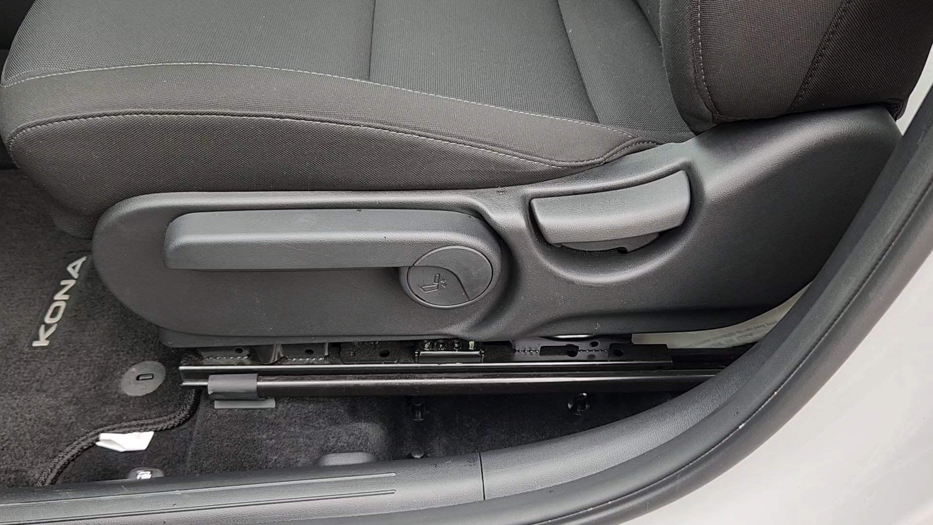 Used 2026 Hyundai Kona SE AWD/4WD image 9