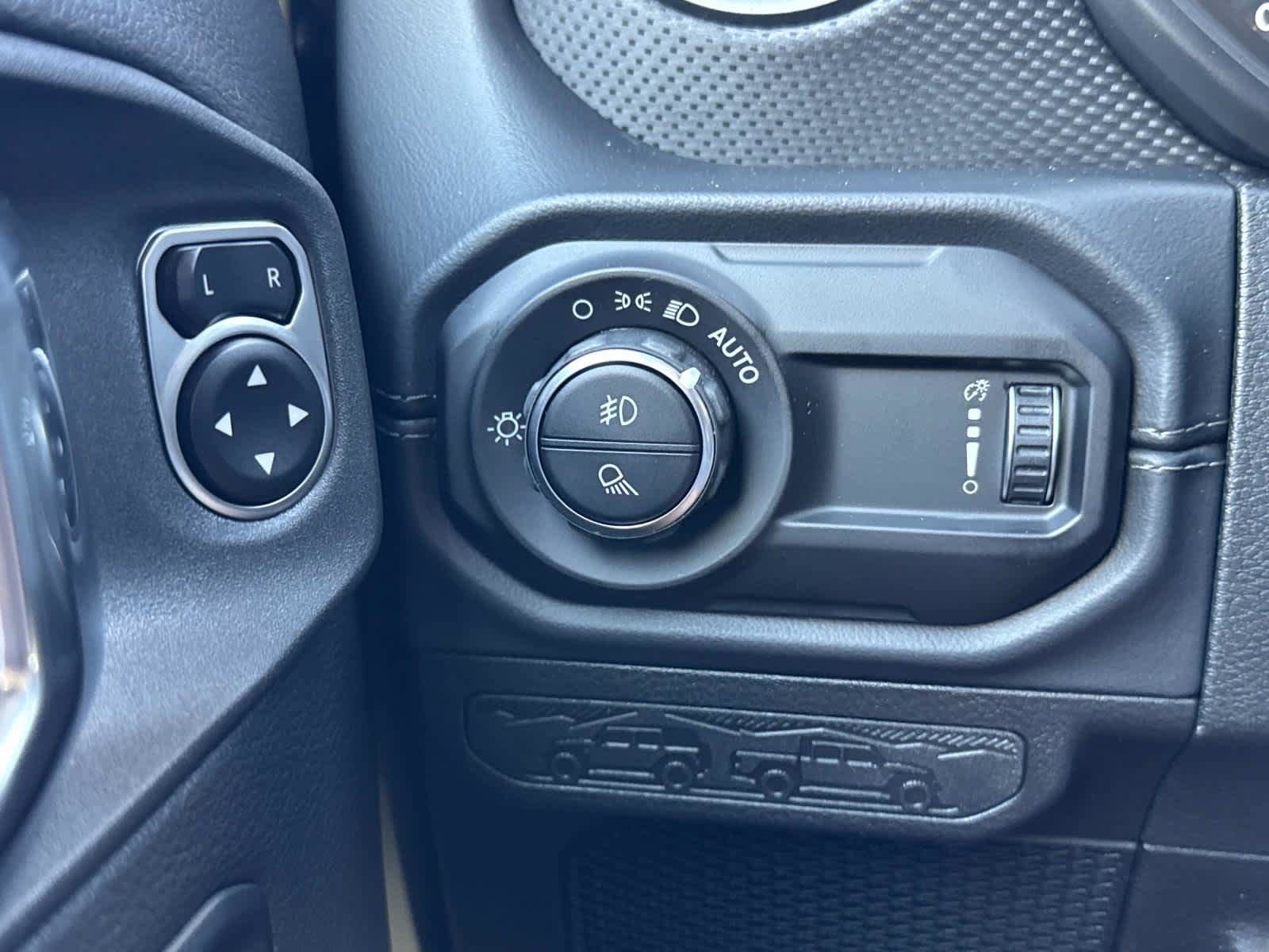 New 2025 Jeep Gladiator Rubicon AWD/4WD image 13