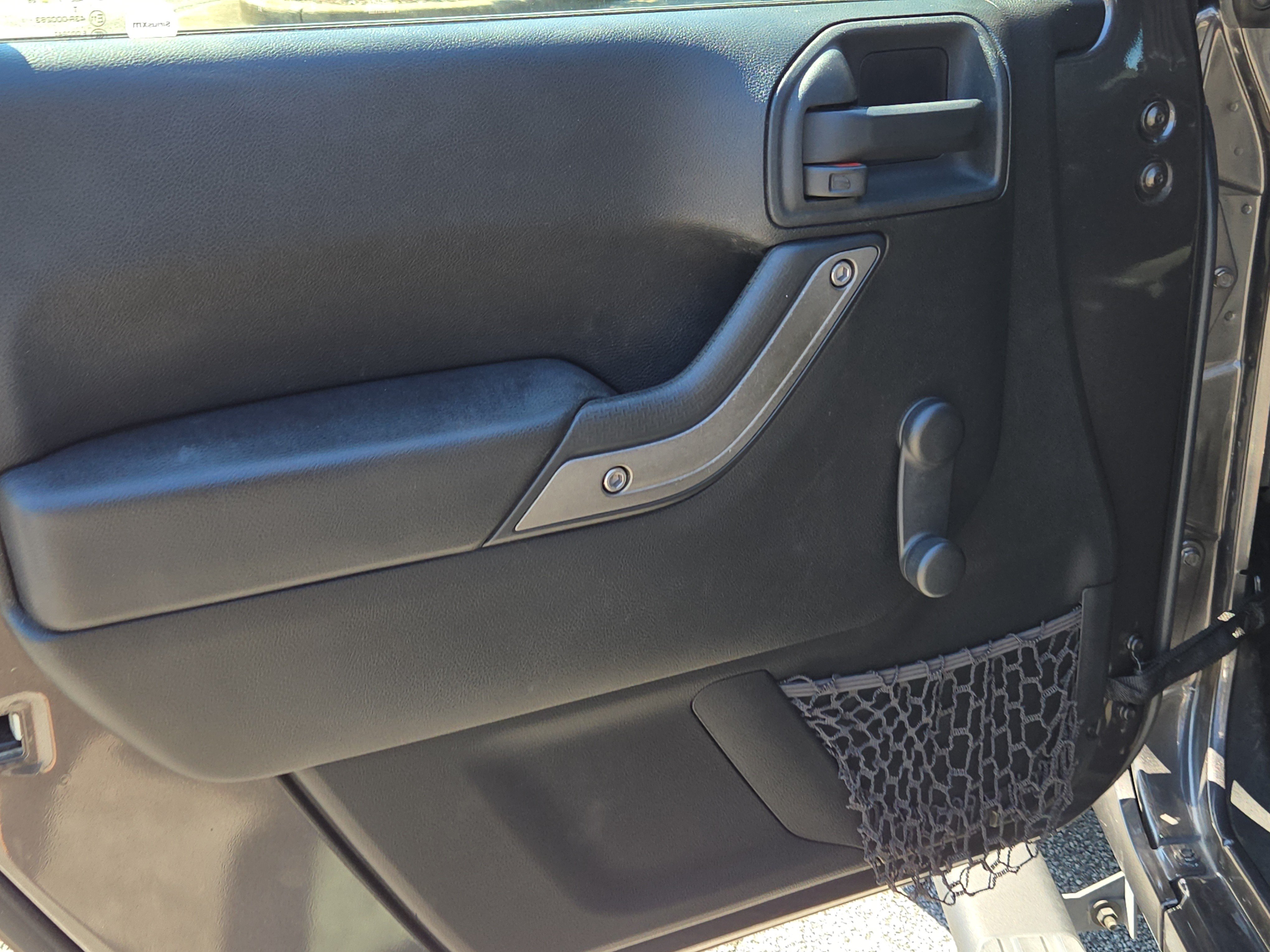 Used 2017 Jeep Wrangler Unlimited Sport w/ Connectivity Group AWD/4WD image 14