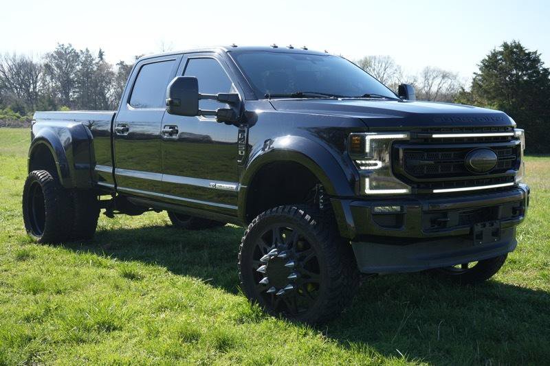 Used 2020 Ford F450 Platinum w/ FX4 Off-Road Package image 3